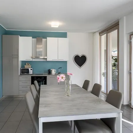 Bellagio Village- 4 Apartments By The Lake - Seasonal Warm Pool And Sauna * Oliveto Lario