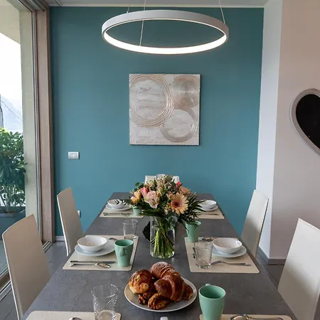 Bellagio Village- 4 Apartments By The Lake - Seasonal Warm Pool And Sauna Aparthotel *