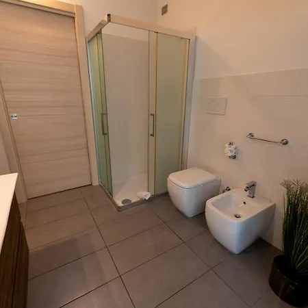 Aparthotel Bellagio Village- 4 Apartments By The Lake - Seasonal Warm Pool And Sauna *