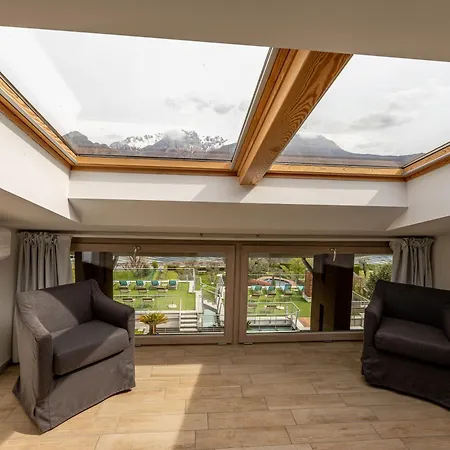 Bellagio Village- 4 Apartments By The Lake - Seasonal Warm Pool And Sauna Aparthotel Oliveto Lario