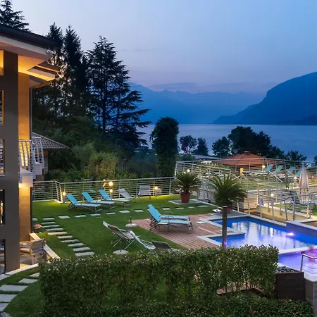 Bellagio Village- 4 By The - Seasonal Warm Pool And Sauna Aparthotel *