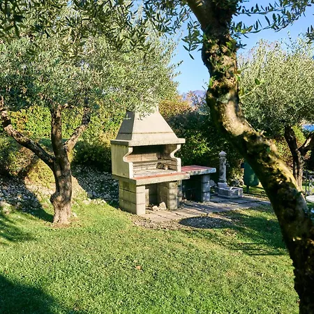 Bellagio Village - By The - Seasonal Warm Pool And Sauna Апарт-отель 4*