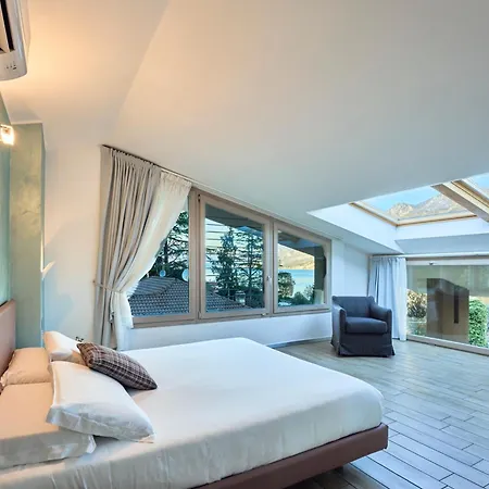 Апарт-отель Bellagio Village - By The - Seasonal Warm Pool And Sauna 4*