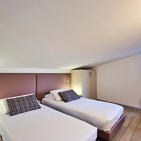 Апарт-отель Bellagio Village - By The - Seasonal Warm Pool And Sauna Oliveto Lario